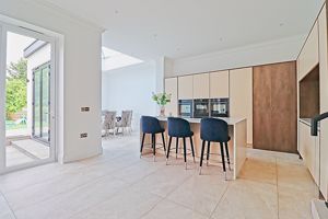 Family Room- click for photo gallery